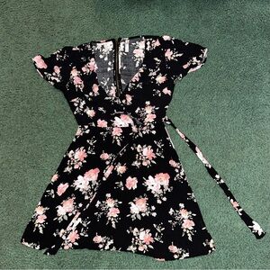 Xhilaration Black Floral Zip Dress